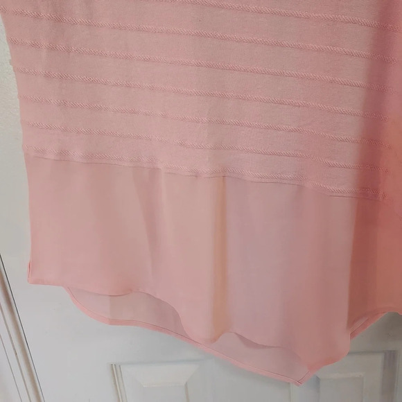 Chico's Textured Diagonal Stripes Asymmetrical Tee in Size `1 - Picture 3 of 6